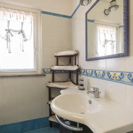 154 - Bellissima Villetta Bilocale Su Due Piani Con Portico E Giardino 150 Mt Dal Mare - Spiaggia White Beach Club Omaggio Dal Lun Al Ven Dal 31 Agosto Al 11 Settembre Apartamento *